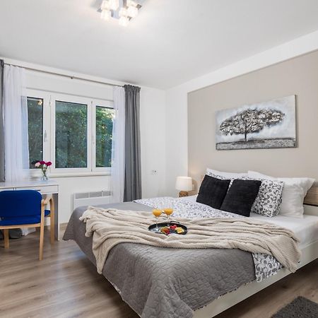 Apartment City Flower Рієка Екстер'єр фото